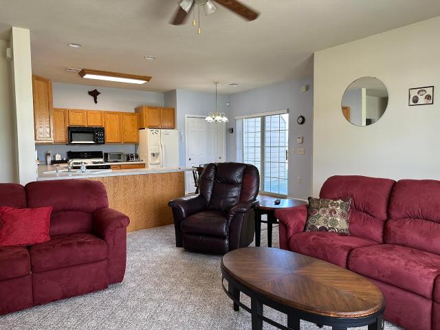 911 Herriot Drive
