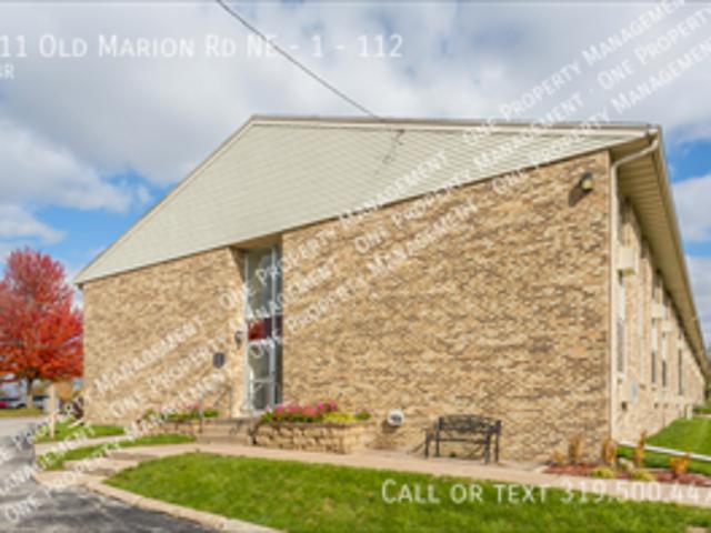 911 Old Marion Rd NE, Studio