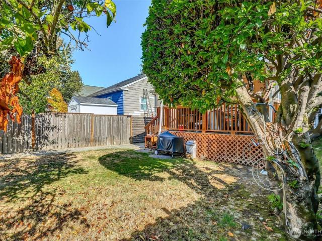 911 Martin Luther King Jr Way, Seattle, WA 98122 | MLS #2498
