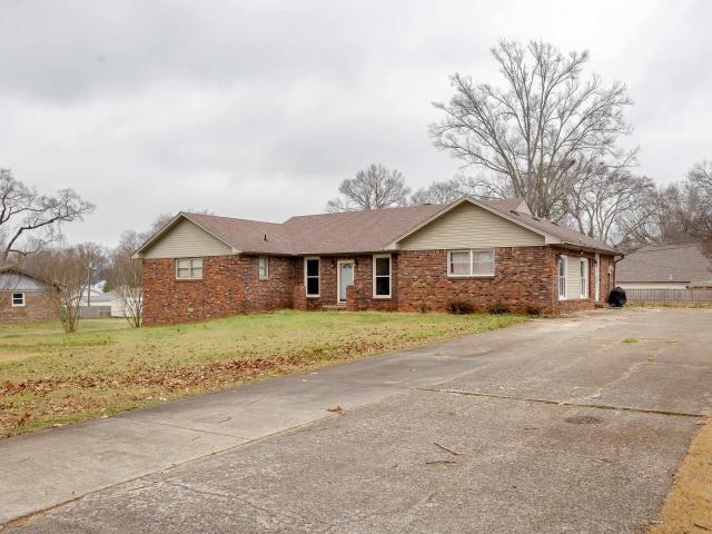 911 Michigan Ave