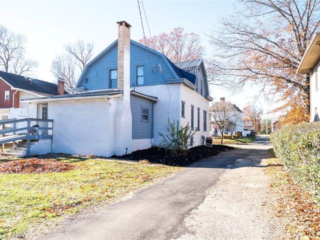911 N Water Street