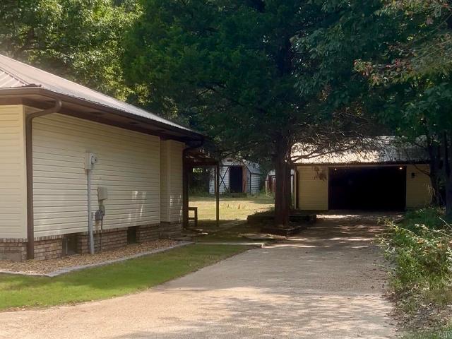 911 Roselee Drive