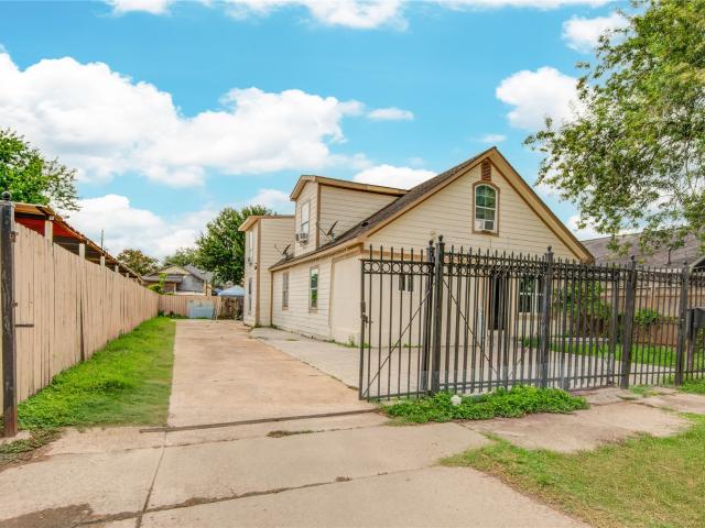 911 Wooding St, Houston, TX 77011 | MLS #2148