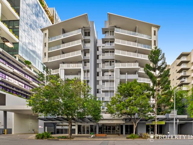 9/128 Merivale Street