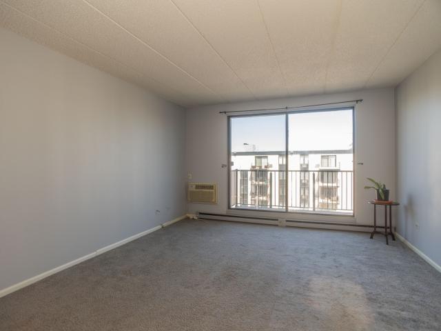 9128 W Terrace Drive # 6L