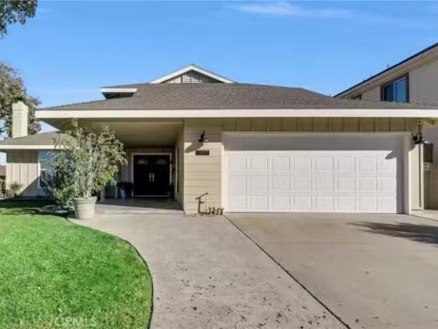 9122 WINDSOR CIR, CYPRESS, CA 90630