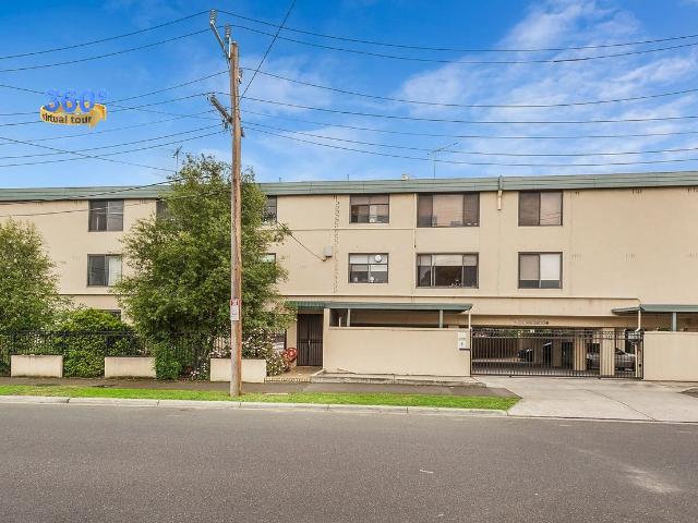9/123 Epsom Road, Ascot Vale