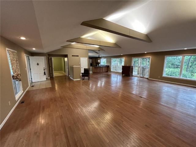 912 Briarwood Lane