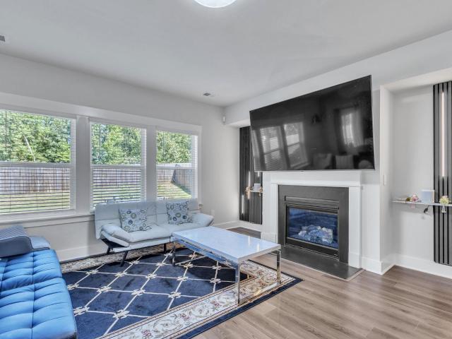 912 Burghley Circle