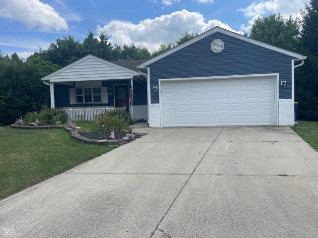 912 Golden Court