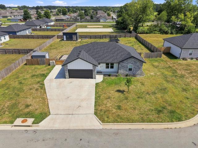 912 Dishman Circle