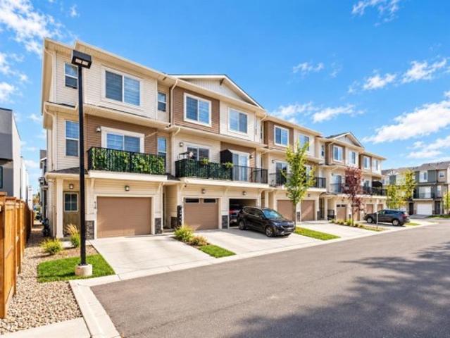 912 Sage Hill Grove Nw, Calgary, AB, T3R 2A2 townhouse for sale | Listing ID A2352 | Royal LePage