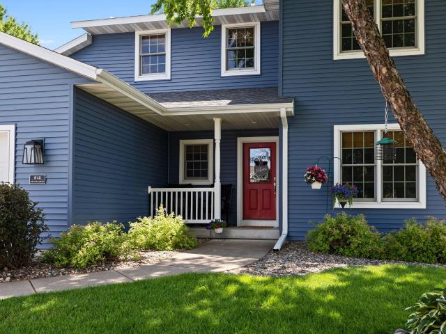 912 Silver Dr