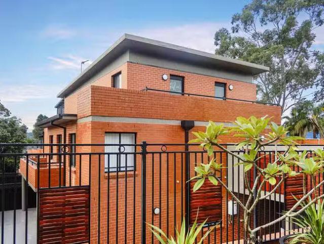 9/12 Range Road, North Gosford, NSW 2250