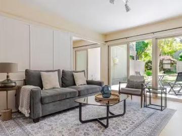 912 Webster St, University South 1 Bedroom 1 Bath