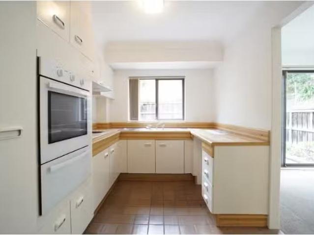 9/134 136 Crimea Road, Marsfield Townhouse for rent Listed by.