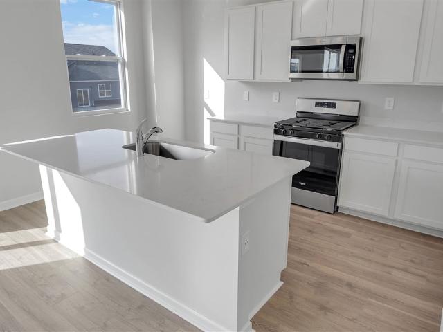 9139 Sundangrass Court
