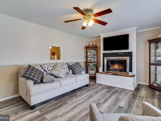 913 Barrington Drive