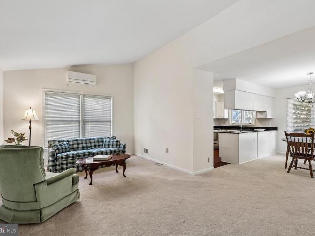 913 Mastline Drive