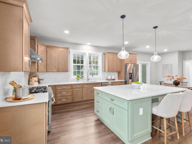 913 Sylvania Ave, Fredericksburg, VA 22401 | MLS #VAFB2010