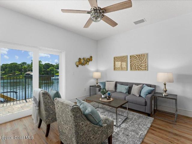 913 Paddleboard Ct, Melbourne, FL 32935 | MLS #1051
