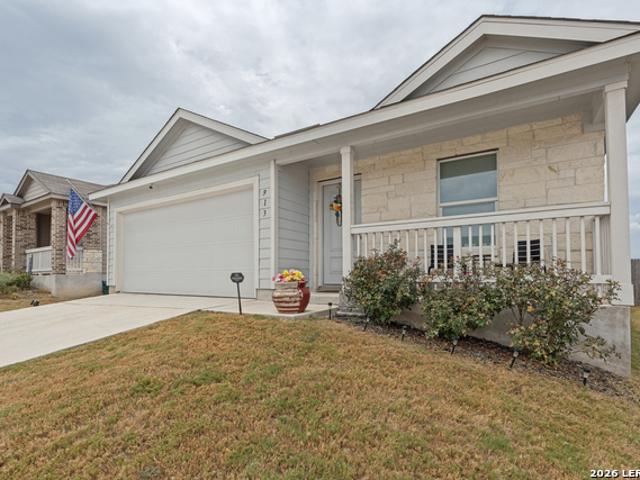 913 Riviera Ct