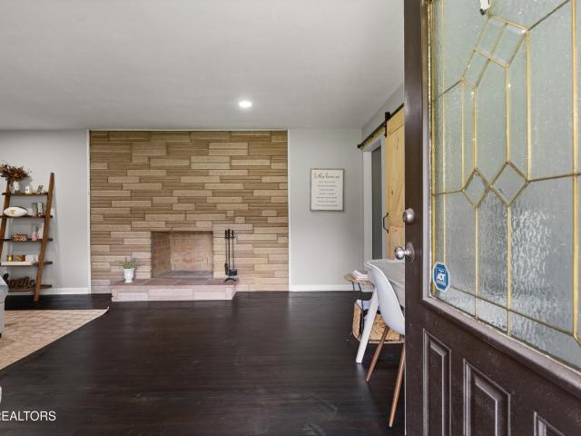 913 W Beaver Creek Drive