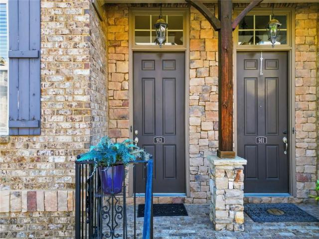 913 Telfair Close