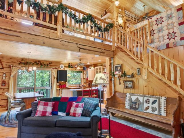 9146N Chippewa Pines Way