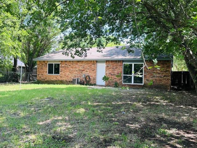 914 Clark Trail