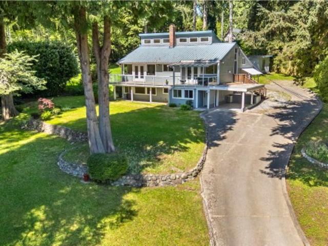914 Gower Point Road, Gibsons, BC, V0N 1V3 Luxury House for sale | Listing ID R3120 | Royal LePage Carriage Trade Luxury Properties