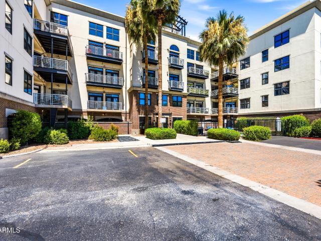 914 e osborn road # 416