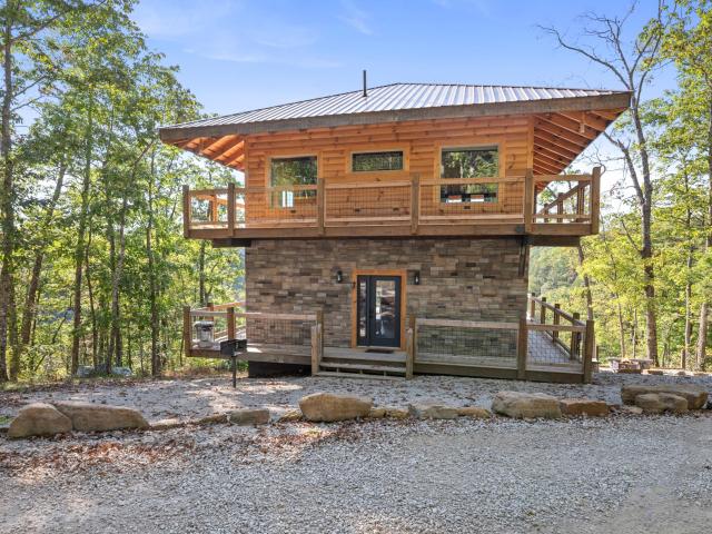 914 Forest View Drive