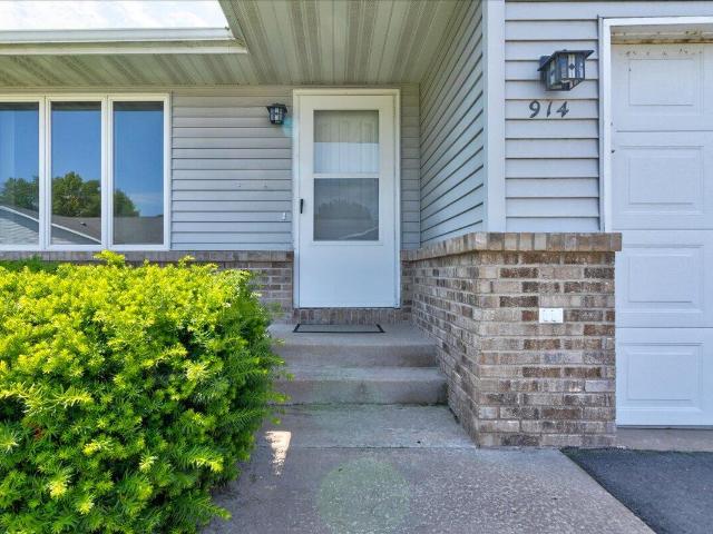 914 Northern Sands Pl