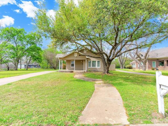 914 Prairie Ave, Cleburne, TX 76033 | MLS #21212