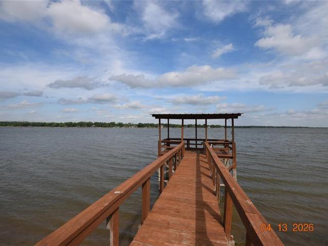 914 W Lake Drive