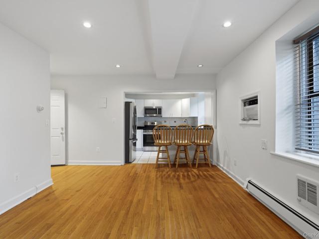 914 Wynnewood Road LL1
