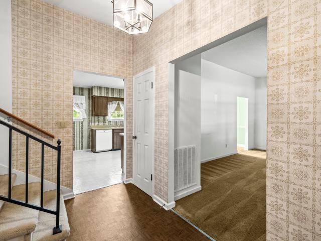 914 Valleywood Drive