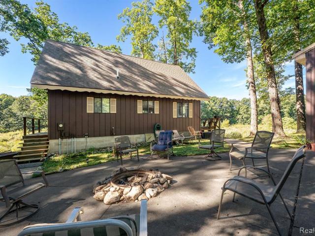 9154 W Ridge View Drive