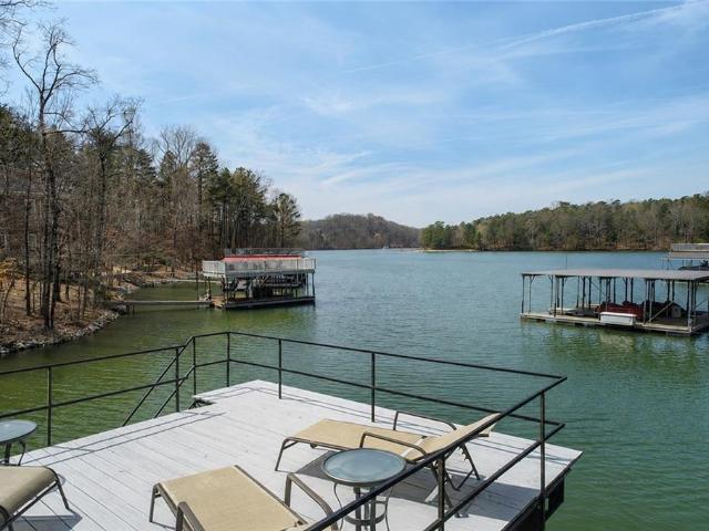 9155 Bay Pointe Drive