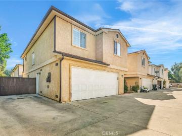 9155 Cedros Ave, Unit 12, Panorama City, CA 91402 | MLS #SR25239