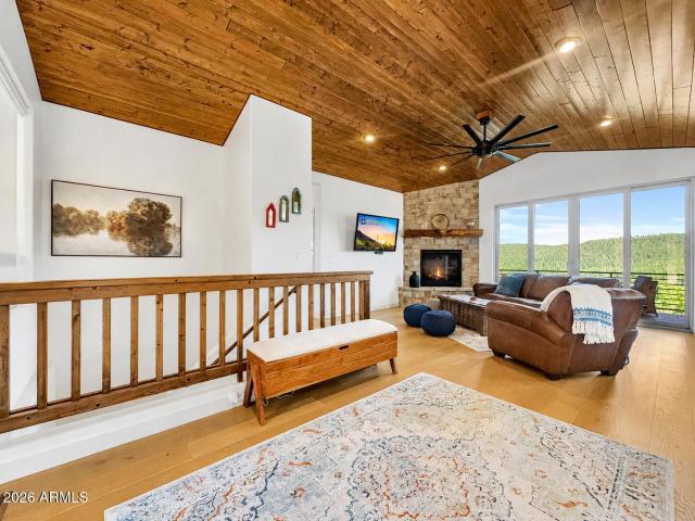9155 w tomahawk trail