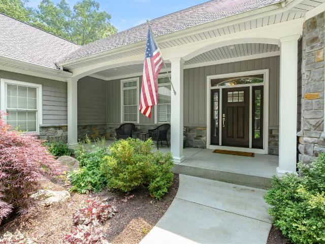 9157 Highland View Drive