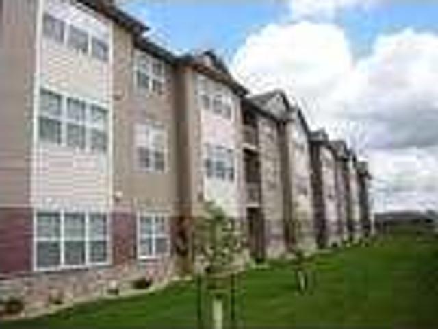 $915 / 2br NEWER BUILDINGS! GREAT LOCATION! SPACIOUS! WASHER/DRYER! GARAGE!