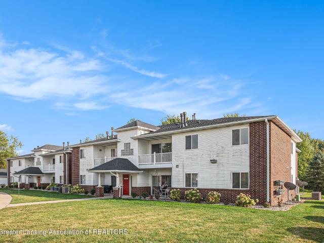 915 Carom Circle