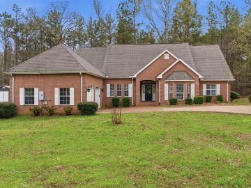915 Cliffview Rd, Bolivar, TN 38008 | MLS #10217