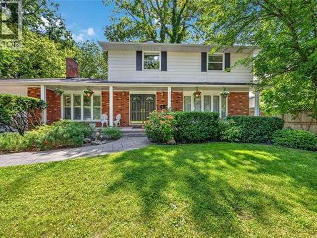 915 Dorchester Drive, Sarnia, ON, N7V 3A2 house for sale | Listing ID 26022 | Royal LePage