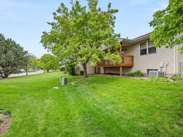 915 Foxpointe Drive