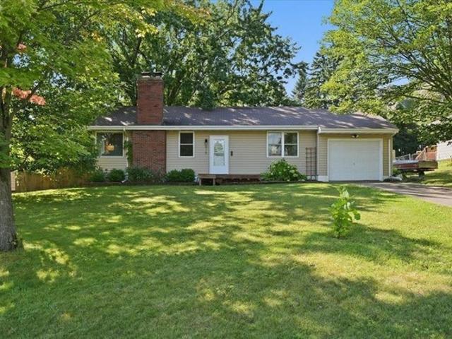 915 N 40th Ave E, Duluth, MN 55804