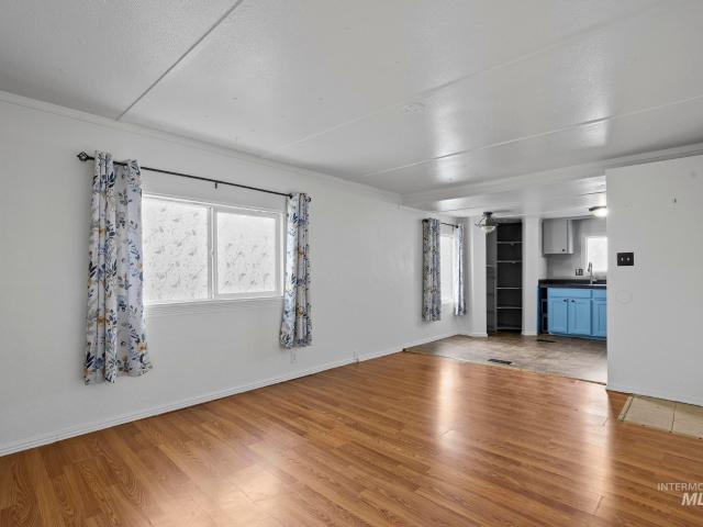 915 S Curtis Rd 61